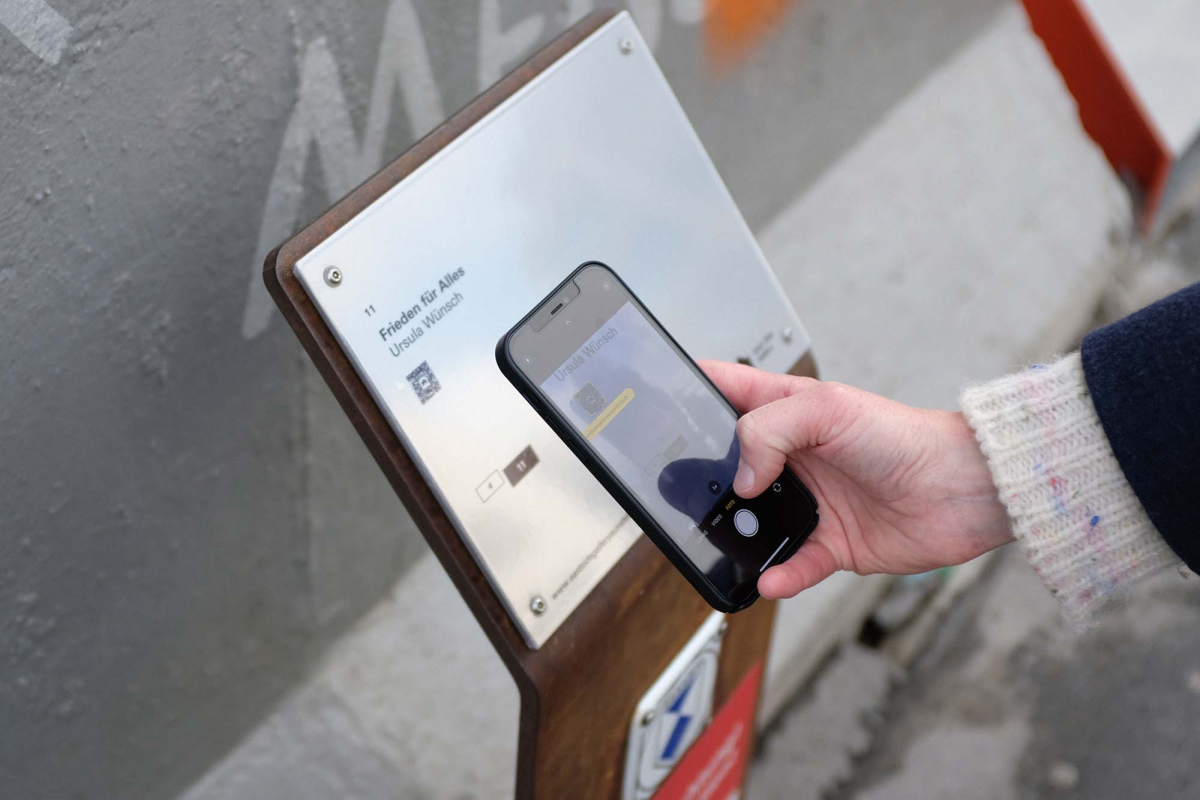 QR-Code am Kunstwerk